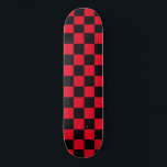 Klassisches kariertes (kariertes) rotes und schwar skateboard<br><div class="desc">Entdecken Sie unsere Kollektion für die coolststen Skateboarddesigns mit Schachbrettmuster. Finden Sie das perfekte Board,  um noch heute stilvoll zu reiten!</div>