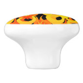 Klassisches laufendes Flammen-Feuer auf Schwarzem Keramikknauf (Seitenansicht)