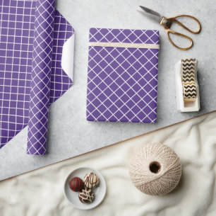 Klassisches Lavendel-Lila-Weiß-Karomuster Geschenkpapier