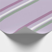 Klassisches Lila- und grünes Streifenpapier Geschenkpapier (Ecke)