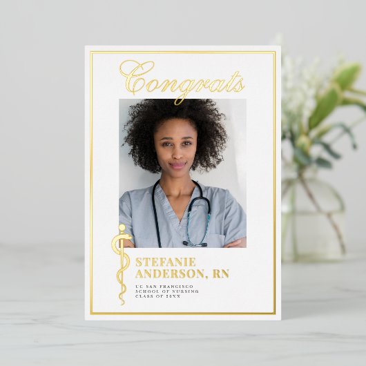 Klassisches medizinisches Nursing-Foto Foil Abschl Folieneinladung (Stehend vorne)