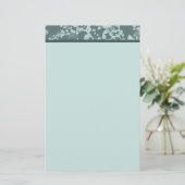 Klassisches mit Blumengrünbuch-Briefpapier Briefpapier (Stehend Vorderseite)