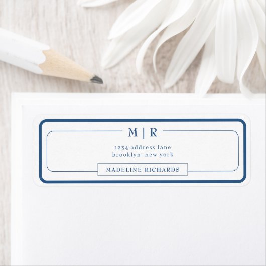 Klassisches Monogramm mit navyblauer Umrandung Adr (Insitu)