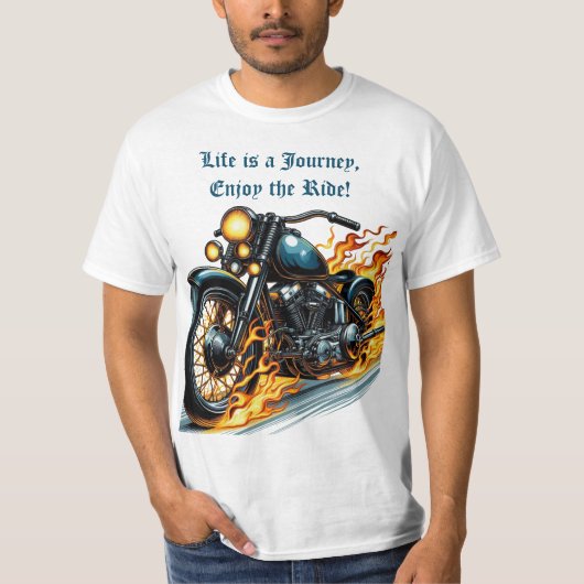 Klassisches Motorrad in Bewegung mit Flammen T-Shirt (Vorderseite)