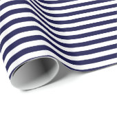 Klassisches Navy Blue and White Stripe Muster Geschenkpapier (Rolleneckpunkt)
