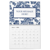 Klassisches Navy Blue Damask Muster Kalender (Mär 2026)