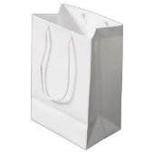 Klassisches Personalisiertes Monogramm Mittlere Geschenktüte (Rückseite Schrägansicht)