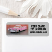 KLASSISCHES PINKAUTO MIT FEINEN RÜCKSENDEADRESSEN- (Insitu)