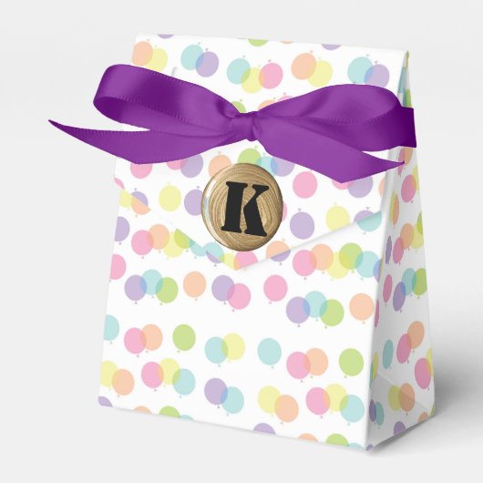 Klassisches Polka-Dot-Monogramm-Bevorzugungsfeld Geschenkschachtel (Vorderseite)