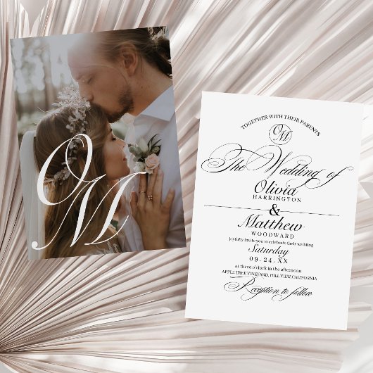 Klassisches Romantisches Script-Foto Monogram Wedd Einladung