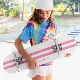 Klassisches Rosa, weiße Streifen Girly Monogram Skateboard