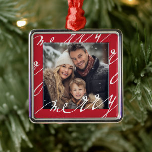 Klassisches rotes Frohe Weihnachten personalisiert Ornament Aus Metall