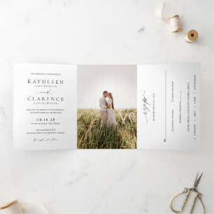 Klassisches Schwarz-Weiß-Foto Elegante Hochzeit Dreifach Gefaltete Einladung