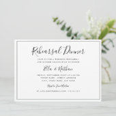 Klassisches Schwarz-weißes Hochzeitsessen Probe Einladung (Stehend Vorderseite)