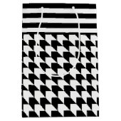 Klassisches Schwarzes Hahnentrittmuster Mittlere Geschenktüte (Vorderseite)