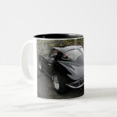 Klassisches Schwarzes Korvettenfenster Zweifarbige Tasse (Vorderseite Links)