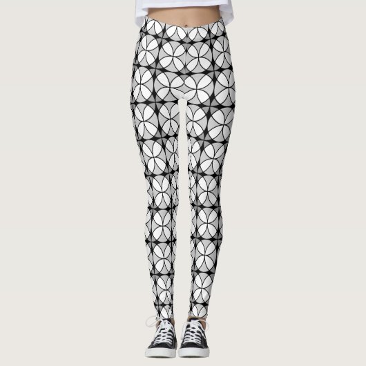 Klassisches Schwarzweiß-Shippo-Muster Leggings (Vorderseite)