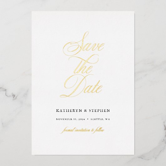 Klassisches Script Elegant Wedding Save the Date G Folieneinladung (Vorderseite)