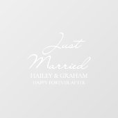 Klassisches Skript Minimalistisch nur verheiratet Fensteraufkleber (Blatt)