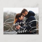 Klassisches Skriptüberlagerungs-Foto Save the Date Ankündigungspostkarte (Vorderseite)