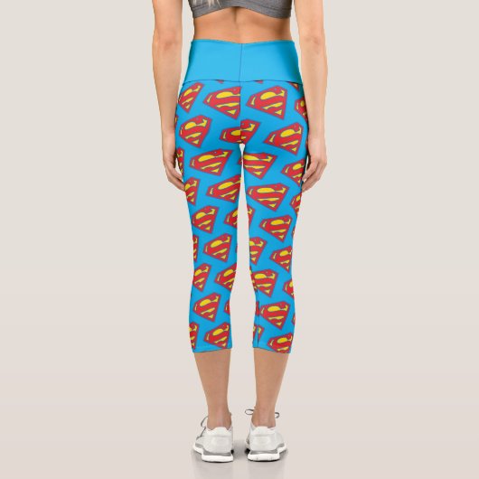 Klassisches Supergirl-Logo mit blauer Kontur Capri Leggings (Rückseite)