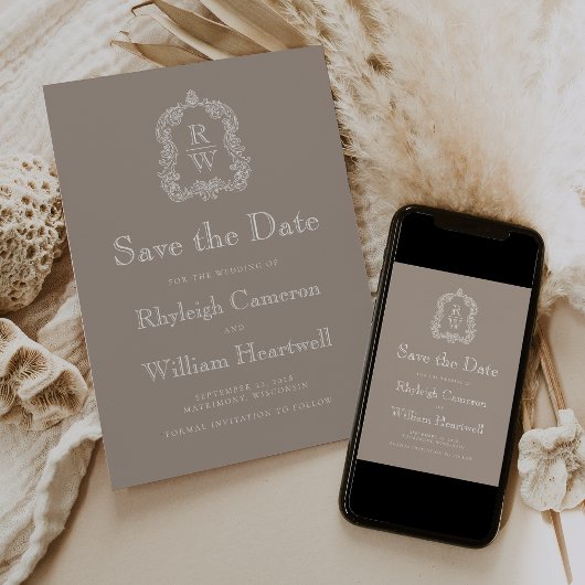 Klassisches Taupe Monogram Wappen Script Save The Date
