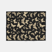 Klassisches Vintages dunkelgotisches Schmetterling Fleecedecke (Vorderseite (Horizontal))
