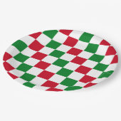 Klassisches Weihnachts-Schachbrettmuster Pappteller (Schrägansicht)