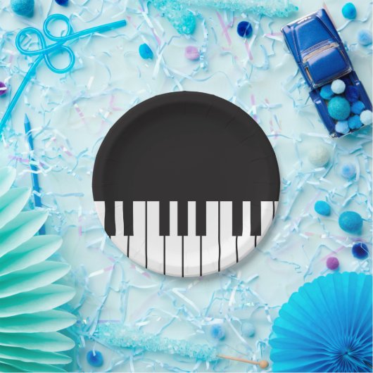 Klavier befestigt PapierTeller (Party)