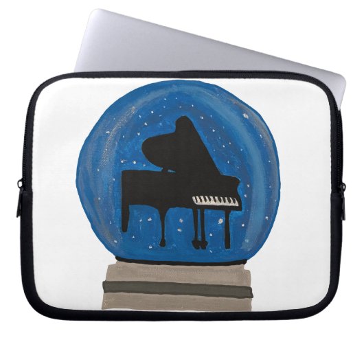 Klavier in einem Schneeglobe Laptopschutzhülle (Vorderseite)