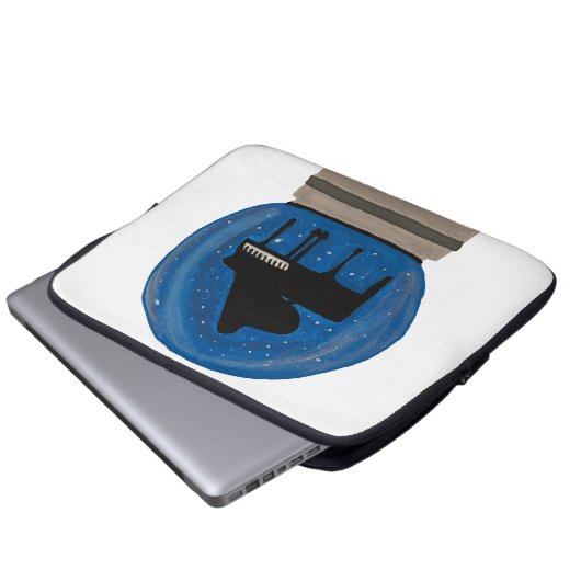 Klavier in einem Schneeglobe Laptopschutzhülle (Vorne Knopf)