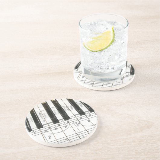 Klavier-Tastatur und Musiknoten Getränkeuntersetzer (Seite)