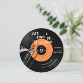 Klavier Vinyl Musikpartitionen als Black Wedding Einladung (Stehend Vorderseite)