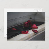 Klaviertasten mit Rote Rose Postkarte (Vorne/Hinten)