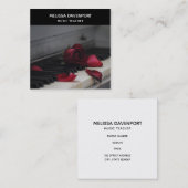 Klaviertasten mit Rote Rose Quadratische Visitenkarte (Vorne/Hinten)