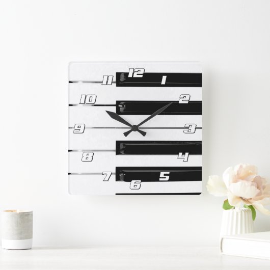 Klaviertasten mit Zahlen Quadratische Wanduhr (Zuhause)