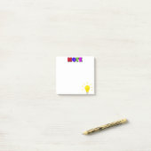 klebrige Notizen zur Glühbirne (Auf Schreibtisch)