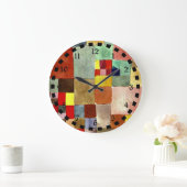 Klee: Flora auf Sand Große Wanduhr (Zuhause)