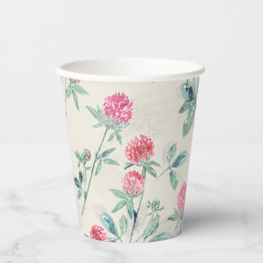 Klee, Kleeblatt auf Beige. Pappbecher (Vorderseite)