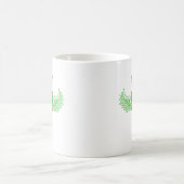 Kleeblatt auf Schild mit Flügeln und Krone Kaffeetasse (Mittel)