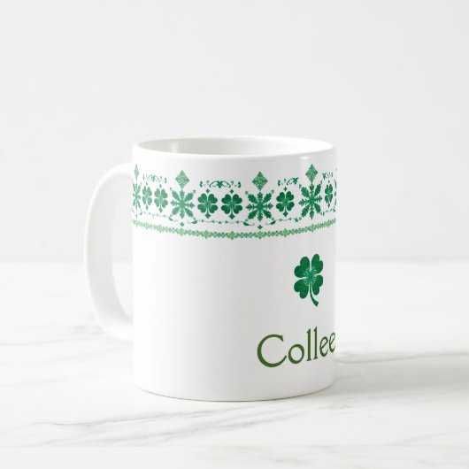 Kleeblatt Border Personalisiert St. Patrick's Day Kaffeetasse (Vorderseite Links)