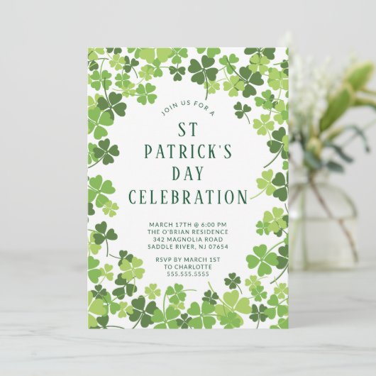 Kleeblatt Celebration St. Patrick's Day Einladung (Stehend Vorderseite)