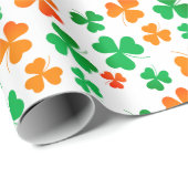 Kleeblatt Clover Green White Orange Ireland Flag Geschenkpapier (Rolleneckpunkt)