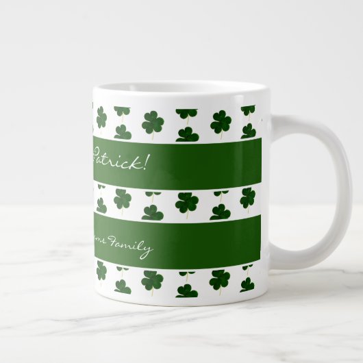 Kleeblatt Clover Muster Custom Text St. Patrick Jumbo-Tasse (Rechts)