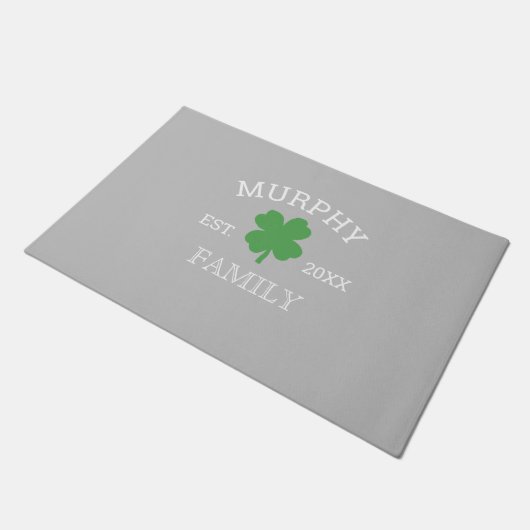 Kleeblatt Custom Irish Family Doormat Fußmatte (Schrägansicht)
