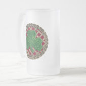 Kleeblatt, Gitter und keltische Knochen auf roter  Mattglas Bierglas (Vorderseite Links)