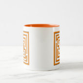 Kleeblatt in der orange Labyrinth-Herausforderung Zweifarbige Tasse (Mittel)