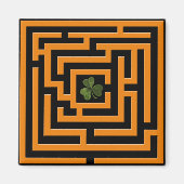 Kleeblatt in Orange Labyrinth Challenge Magnet (Vorne)