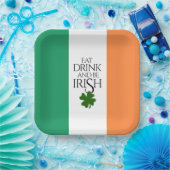 Kleeblatt isst trinken und irische Flagge führen Pappteller (Party)