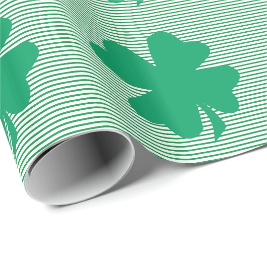 Kleeblatt Leaf Green Stripes St Patrick's Day 2024 Geschenkpapier (Rolleneckpunkt)